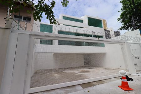 Casa à venda com 258m², 4 quartos e 4 vagasFachada