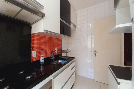 Apartamento à venda com 78m², 2 quartos e 1 vagaCozinha 
