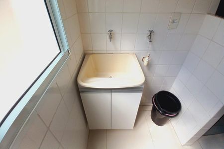 Apartamento à venda com 78m², 2 quartos e 1 vagaÁrea de Serviço 