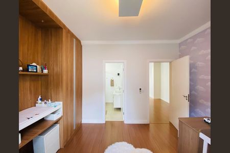 Casa de condomínio à venda com 325m², 4 quartos e 4 vagas Casa de condomínio à venda com 325m², 4 quartos e 4 vagasFoto 29