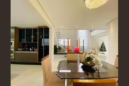 Casa de condomínio à venda com 325m², 4 quartos e 4 vagas Casa de condomínio à venda com 325m², 4 quartos e 4 vagasFoto 42
