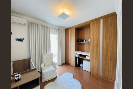 Casa de condomínio à venda com 325m², 4 quartos e 4 vagas Casa de condomínio à venda com 325m², 4 quartos e 4 vagasFoto 30
