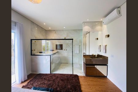Casa de condomínio à venda com 325m², 4 quartos e 4 vagas Casa de condomínio à venda com 325m², 4 quartos e 4 vagasFoto 01