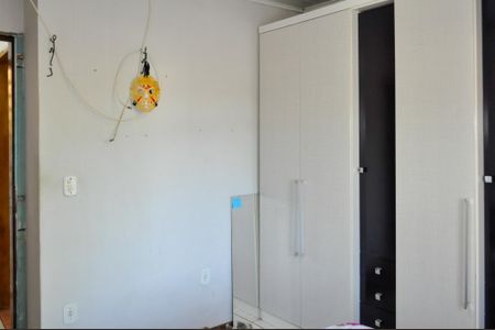 Casa à venda com 174m², 2 quartos e 2 vagasQuarto