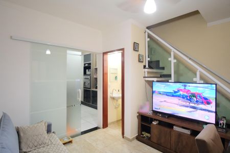 Casa de condomínio à venda com 70m², 2 quartos e 1 vagaSala