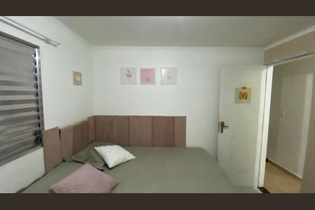 Casa à venda com 230m², 3 quartos e 3 vagas Casa à venda com 230m², 3 quartos e 3 vagasQuarto 1