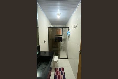 Casa à venda com 230m², 3 quartos e 3 vagas Casa à venda com 230m², 3 quartos e 3 vagasBanheiro