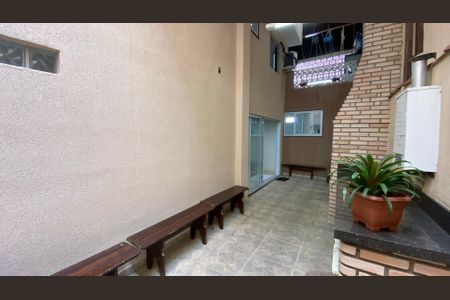 Casa à venda com 230m², 3 quartos e 3 vagas Casa à venda com 230m², 3 quartos e 3 vagasQuintal