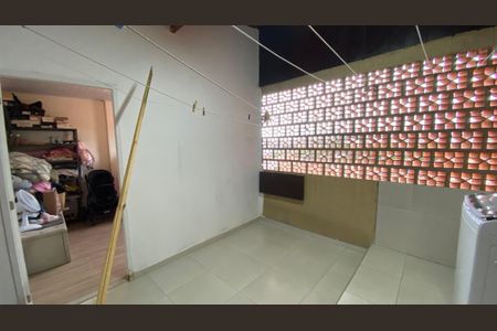 Casa à venda com 230m², 3 quartos e 3 vagas Casa à venda com 230m², 3 quartos e 3 vagasÁrea de Serviço