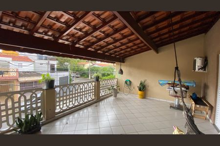 Casa à venda com 230m², 3 quartos e 3 vagas Casa à venda com 230m², 3 quartos e 3 vagasSuite Varanda