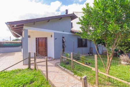 Casa à venda com 104m², 3 quartos e 3 vagas Casa à venda com 104m², 3 quartos e 3 vagasPátio