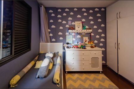 Apartamento à venda com 178m², 4 quartos e 3 vagas Apartamento à venda com 178m², 4 quartos e 3 vagasQuarto 2