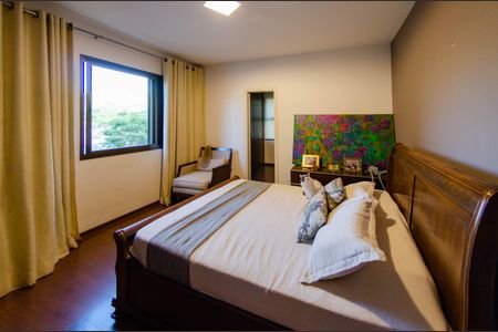 Apartamento à venda com 178m², 4 quartos e 3 vagas Apartamento à venda com 178m², 4 quartos e 3 vagasSuíte