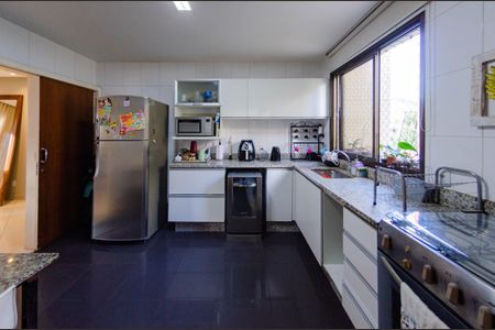 Apartamento à venda com 178m², 4 quartos e 3 vagas Apartamento à venda com 178m², 4 quartos e 3 vagasCozinha