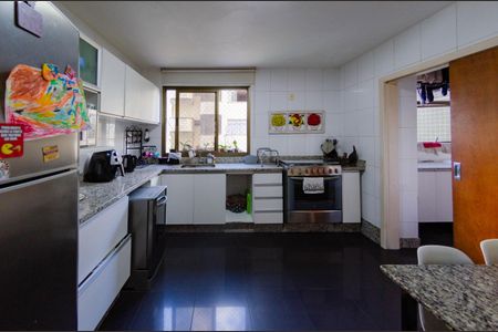 Apartamento à venda com 178m², 4 quartos e 3 vagas Apartamento à venda com 178m², 4 quartos e 3 vagasCozinha