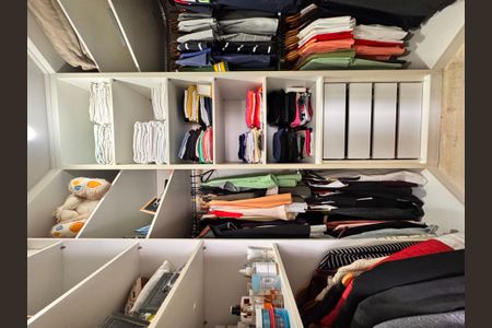 Apartamento para alugar com 202m², 2 quartos e 2 vagas Apartamento para alugar com 202m², 2 quartos e 2 vagasCloset suite