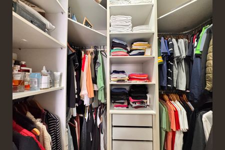 Apartamento para alugar com 202m², 2 quartos e 2 vagas Apartamento para alugar com 202m², 2 quartos e 2 vagasCloset suite