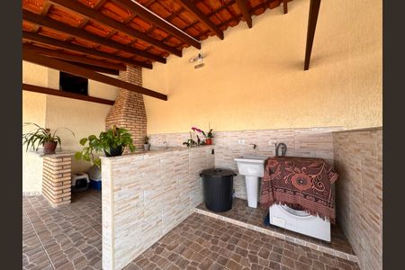 Apartamento para alugar com 202m², 2 quartos e 2 vagas Apartamento para alugar com 202m², 2 quartos e 2 vagasLavanderia