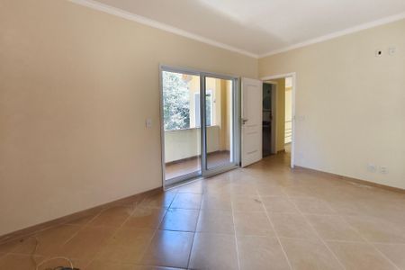 Casa de condomínio à venda com 291m², 3 quartos e 4 vagas Casa de condomínio à venda com 291m², 3 quartos e 4 vagasEscritório