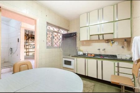 Casa à venda com 180m², 5 quartos e 2 vagas