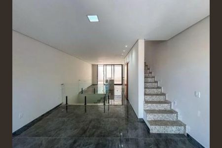 Casa à venda com 150m², 3 quartos e 2 vagas