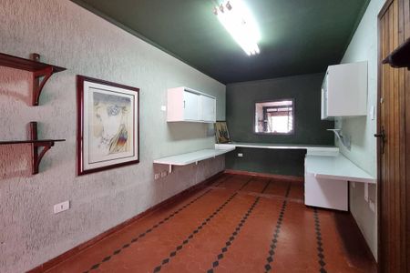 Casa à venda com 242m², 5 quartos e 5 vagas