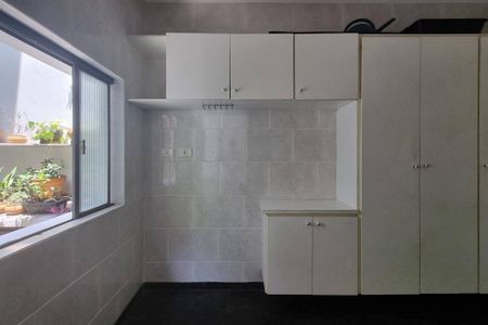 Casa à venda com 242m², 5 quartos e 5 vagas