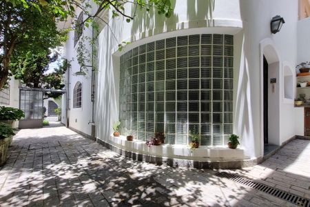 Casa à venda com 242m², 5 quartos e 5 vagas
