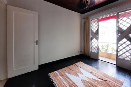 Casa à venda com 242m², 5 quartos e 5 vagas