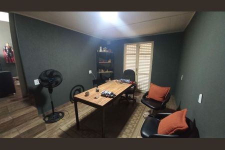 Casa à venda com 260m², 3 quartos e 2 vagas