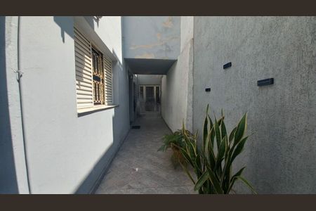 Casa à venda com 260m², 3 quartos e 2 vagas