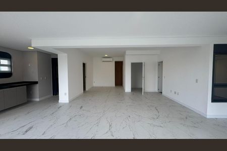 Apartamento à venda com 162m², 3 quartos e 3 vagas