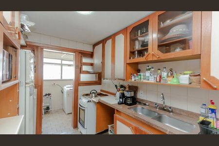 Apartamento à venda com 107m², 3 quartos e 1 vaga Apartamento à venda com 107m², 3 quartos e 1 vagaCozinha