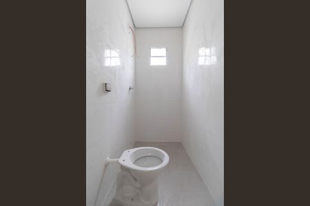 Casa para alugar com 48m², 1 quarto e sem vaga Casa para alugar com 48m², 1 quarto e sem vagaBanheiro