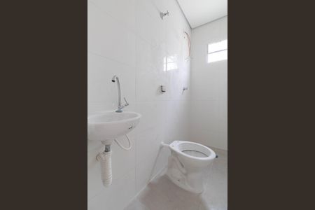 Casa para alugar com 48m², 1 quarto e sem vaga Casa para alugar com 48m², 1 quarto e sem vagaBanheiro