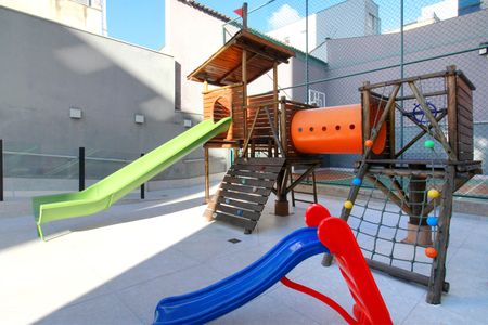 Apartamento para alugar com 150m², 3 quartos e 4 vagasÁrea comum - Playground