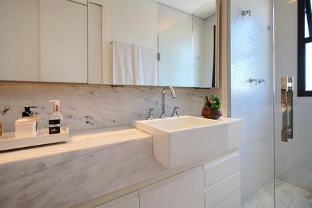 Apartamento para alugar com 150m², 3 quartos e 4 vagasBanheiro da Suíte 2