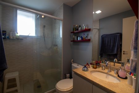 Apartamento à venda com 104m², 2 quartos e 2 vagas Apartamento à venda com 104m², 2 quartos e 2 vagasBanheiro da Suíte Senhora