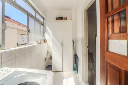 Apartamento à venda com 68m², 2 quartos e 1 vagaCozinha e Área de Serviço