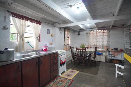 Casa à venda com 80m², 2 quartos e 1 vagaCozinha 2