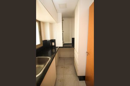 Apartamento à venda com 105m², 3 quartos e 2 vagas Apartamento à venda com 105m², 3 quartos e 2 vagasÁrea de Serviço