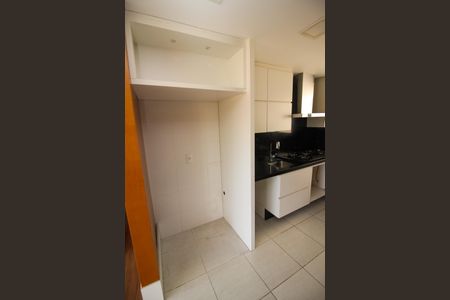 Apartamento à venda com 105m², 3 quartos e 2 vagas Apartamento à venda com 105m², 3 quartos e 2 vagasCozinha