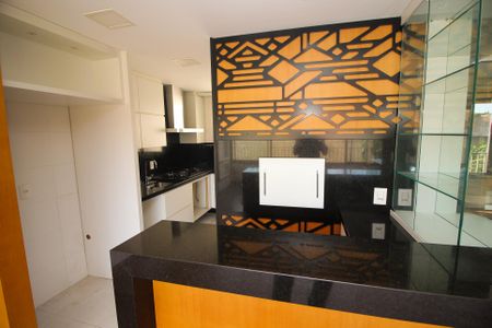 Apartamento à venda com 105m², 3 quartos e 2 vagas Apartamento à venda com 105m², 3 quartos e 2 vagasCozinha