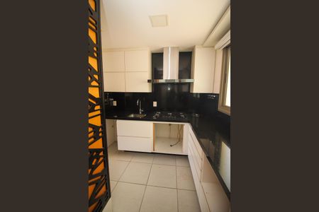 Apartamento à venda com 105m², 3 quartos e 2 vagas Apartamento à venda com 105m², 3 quartos e 2 vagasCozinha