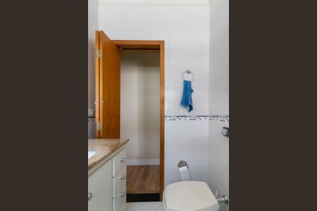 Casa à venda com 200m², 5 quartos e 2 vagasBanheiro 1