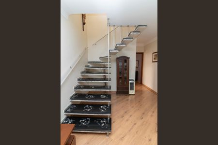 Casa à venda com 200m², 5 quartos e 2 vagasSala