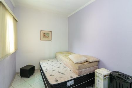 Casa à venda com 200m², 5 quartos e 2 vagasQuarto 3 