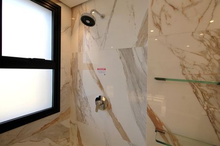 Apartamento para alugar com 150m², 2 quartos e 4 vagasChuveiro da Suite 1