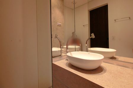 Apartamento para alugar com 150m², 2 quartos e 4 vagasLavabo