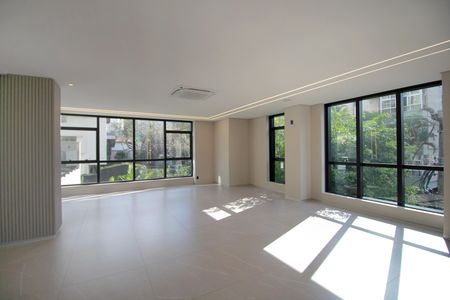 Apartamento para alugar com 150m², 2 quartos e 4 vagasÁrea comum - Salão de festas